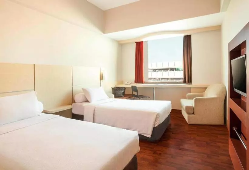 Hotel Arcadia Mangga Dua By Horison