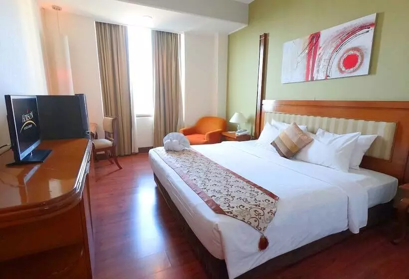 Hotel Arcadia Mangga Dua By Horison