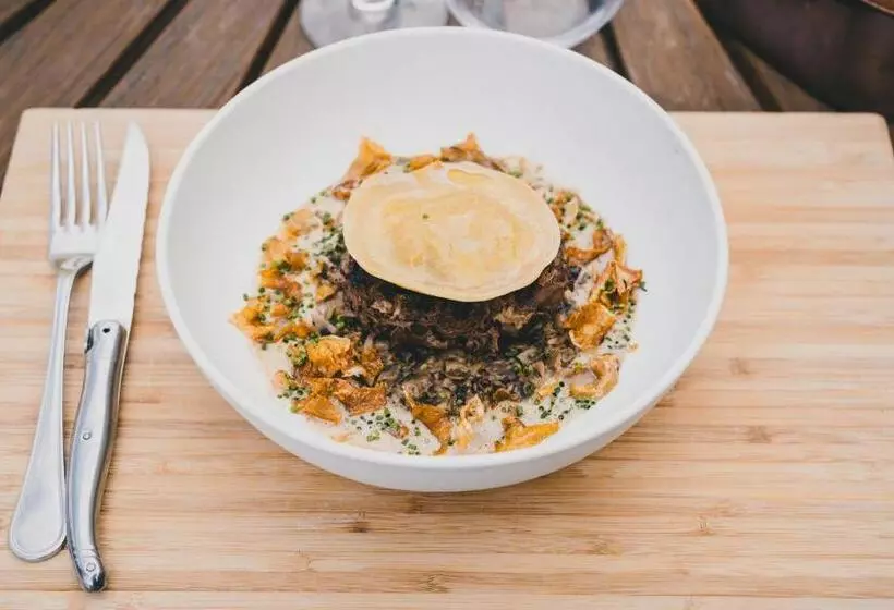 فندق Hôtel Saint Alban