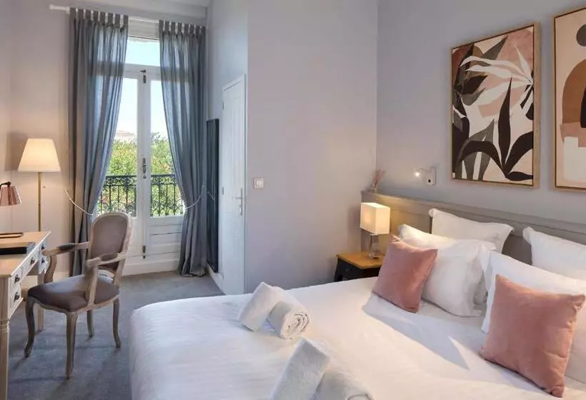 فندق Hôtel Saint Alban