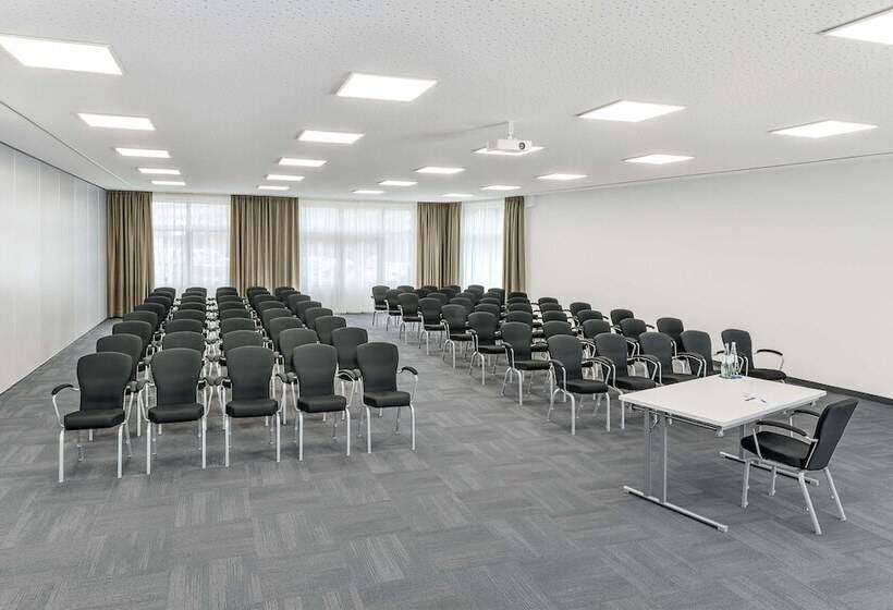 酒店 NH München Airport