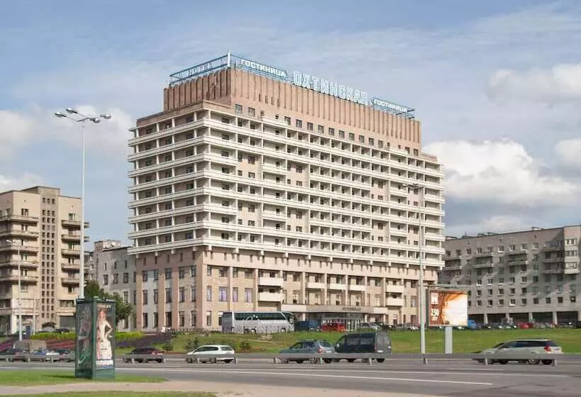 ホテル Okhtinskaya