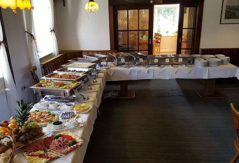 Otel & Restarant Ausspann