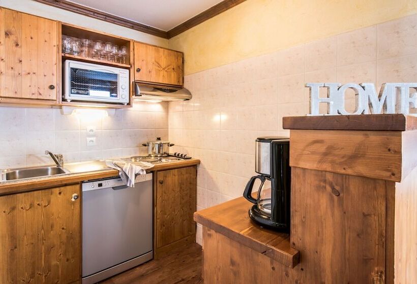 Residences Village Montana By Les Etincelles