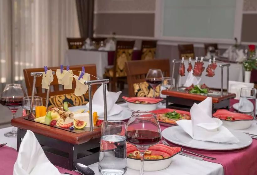 استراحتگاه Asteria Collection Side