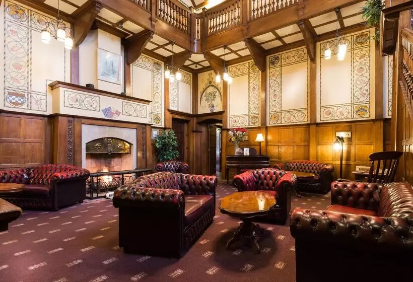 בית מלון כפרי Elmbank York, Tapestry Collection By Hilton