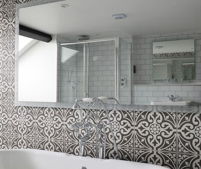 فندق Elmbank York, Tapestry Collection By Hilton