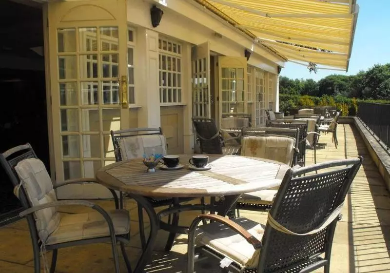 Gomersal Park Hotel & Dream Spa