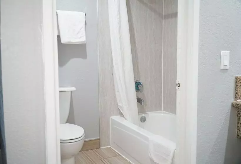 فندق Grand Park Inn