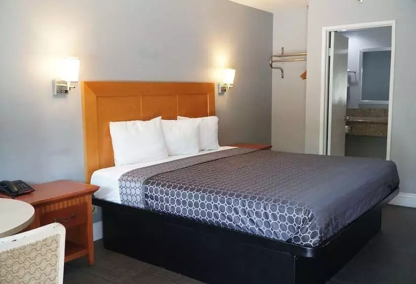 فندق Grand Park Inn