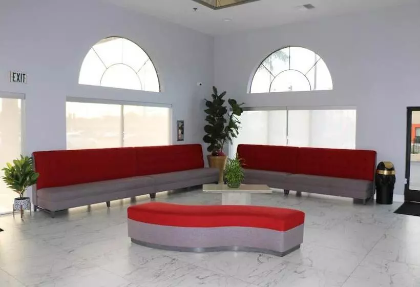 فندق Grand Park Inn