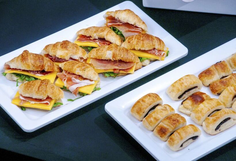 هتل NH Cali Royal