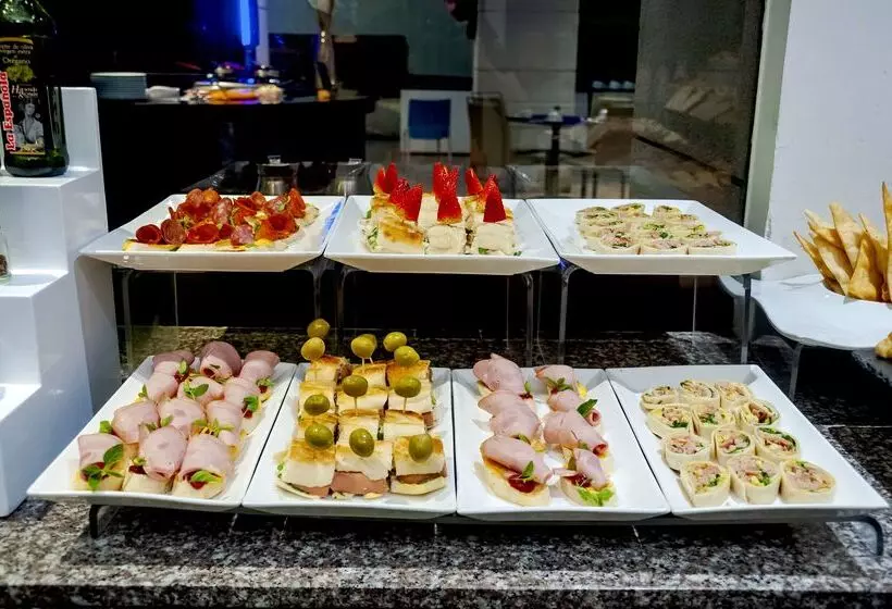 ホテル NH Cali Royal