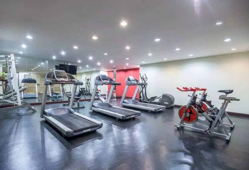 ホテル NH Cali Royal