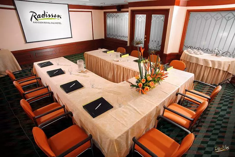 ホテル NH Cali Royal