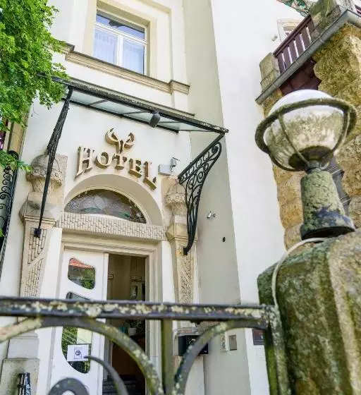 فندق Sax Imperial