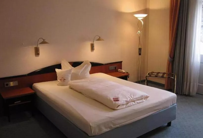 فندق Sax Imperial