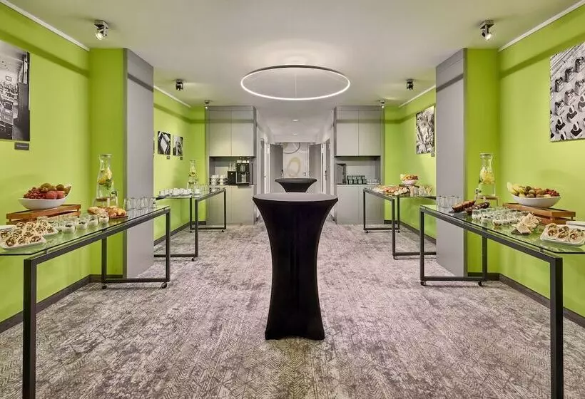 호텔 Sheraton Hannover Pelikan