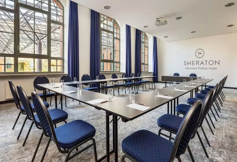 호텔 Sheraton Hannover Pelikan