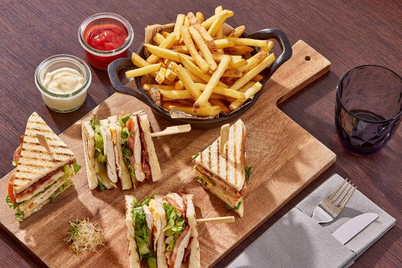 هتل Sheraton Hannover Pelikan