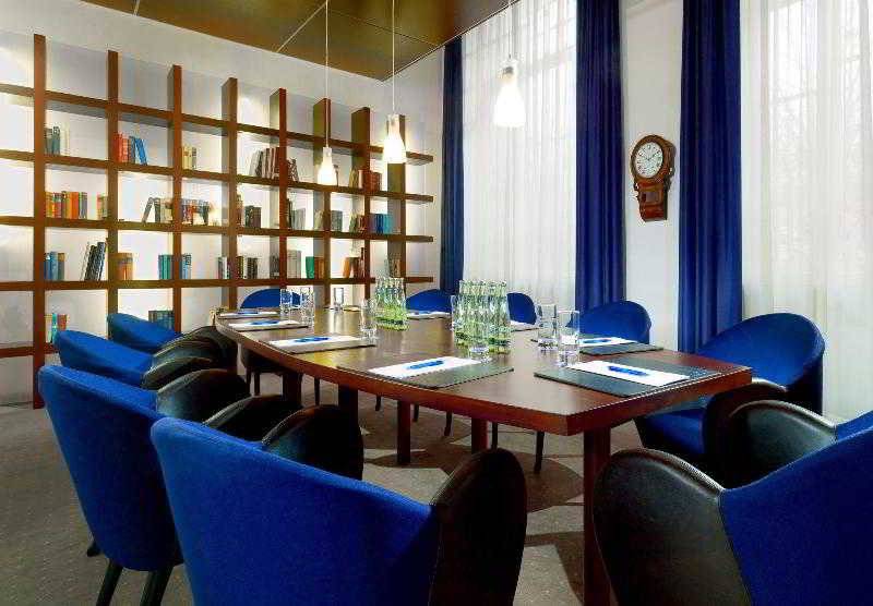 هتل Sheraton Hannover Pelikan