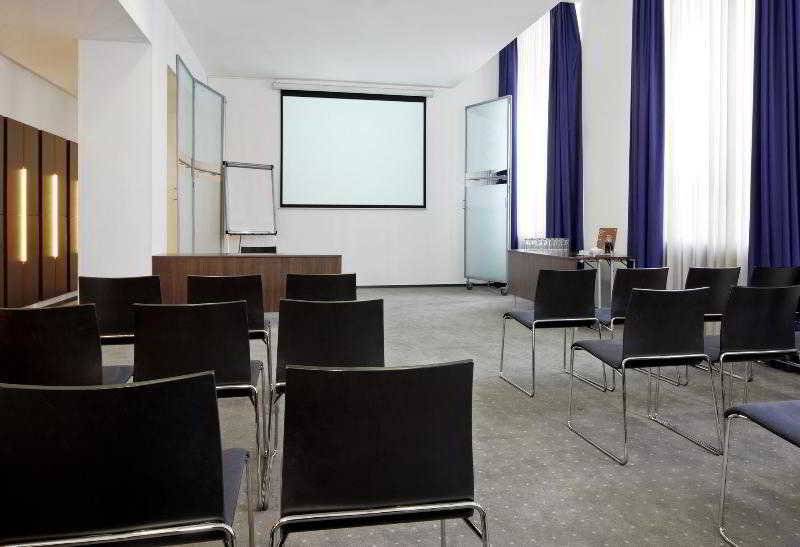 هتل Sheraton Hannover Pelikan