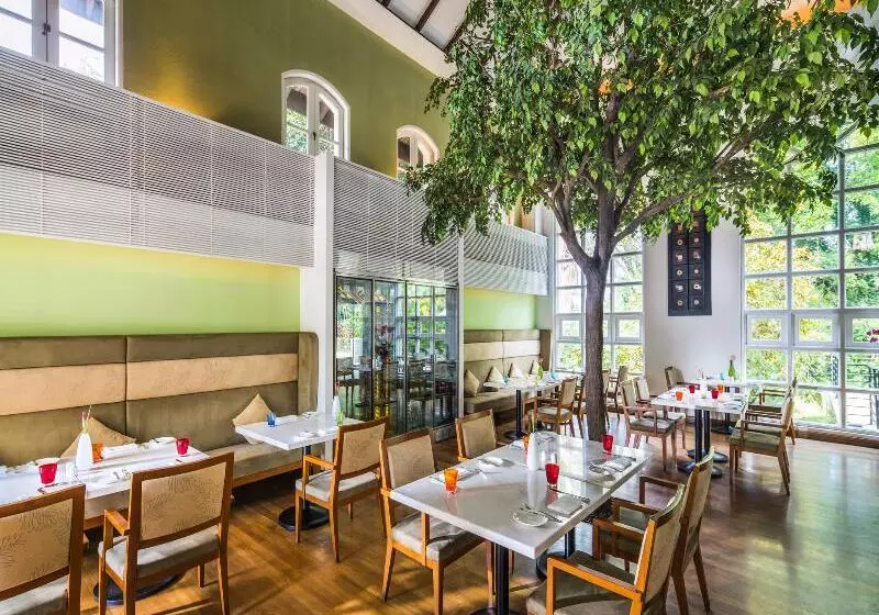 هتل Sofitel Singapore Sentosa Resort & Spa