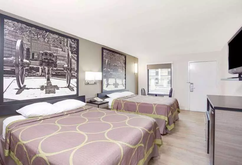 Отель Super 8 By Wyndham Dalton