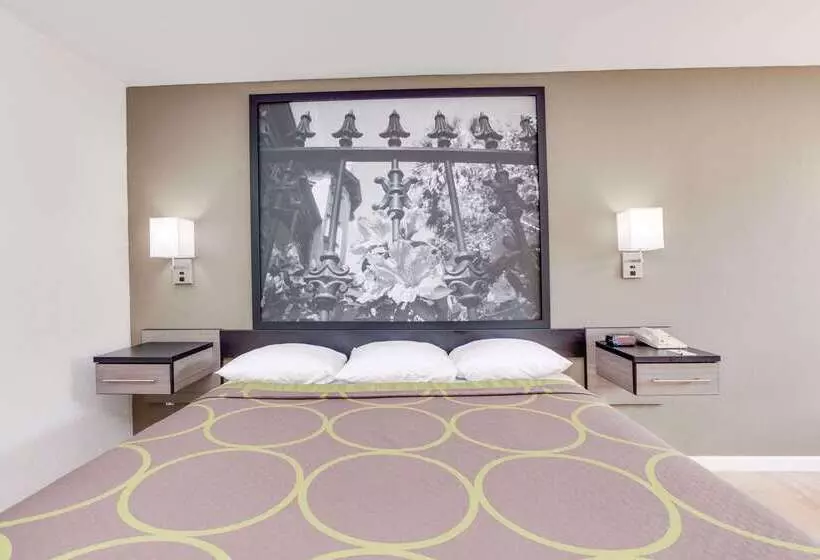 Отель Super 8 By Wyndham Dalton