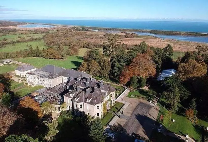 فندق Tinakilly Country House