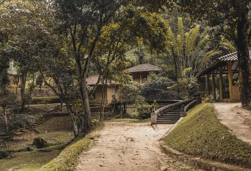 هتل Tree Of Life Nature Resort