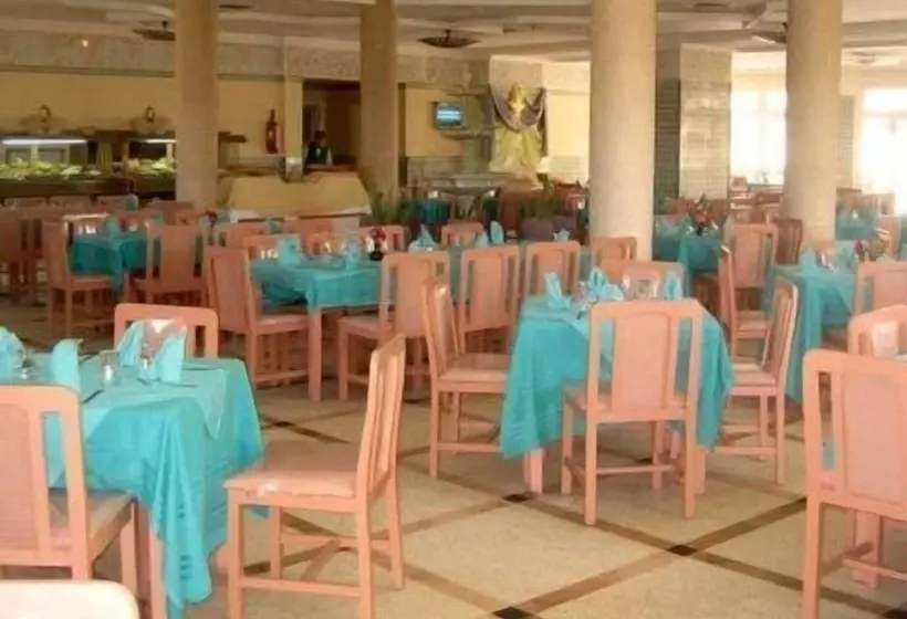 هتل Yadis Oasis Kebilli