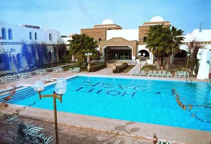 هتل Yadis Oasis Kebilli