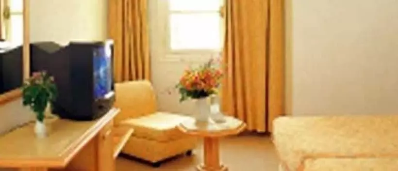 هتل Yadis Oasis Kebilli