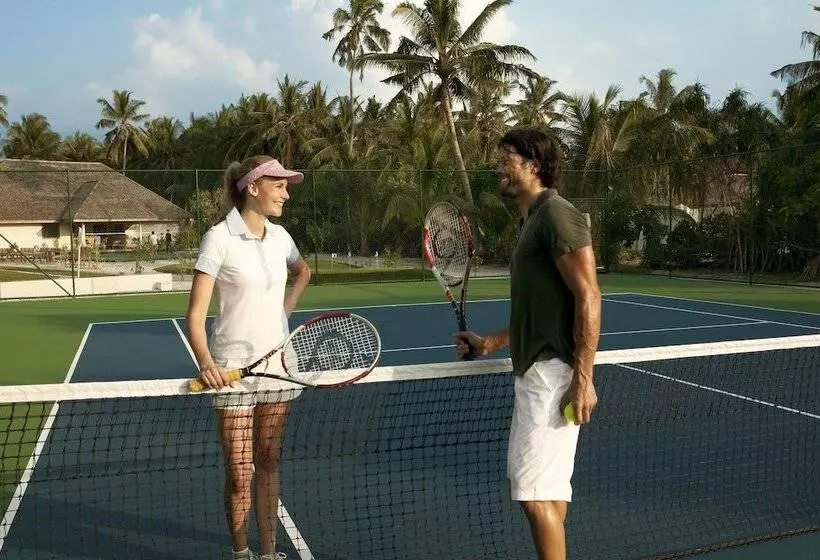 Vilamendhoo Island Resort & Spa