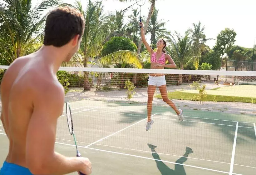 Vilamendhoo Island Resort & Spa