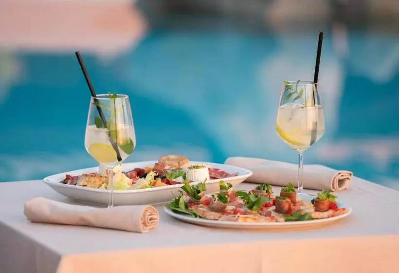 Villaggio Cala Di Volpe