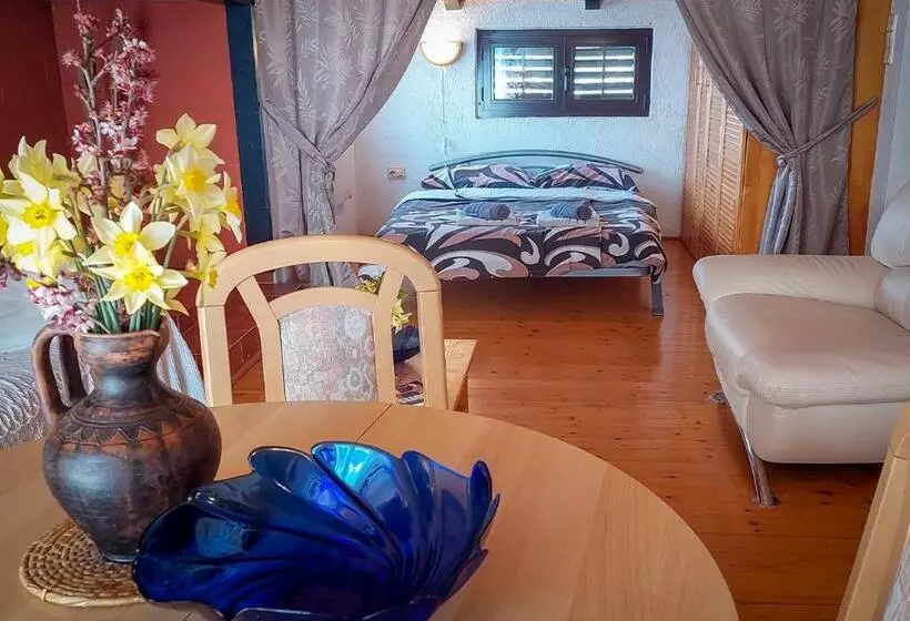 Country Club Apartments Nearby Rovinj