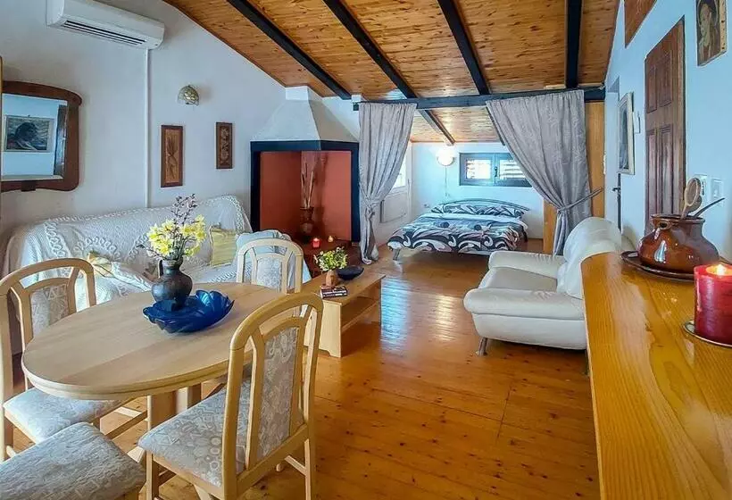 Country Club Apartments Nearby Rovinj