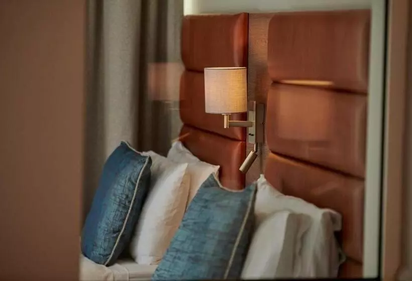 Bushtown Hotel & Spa