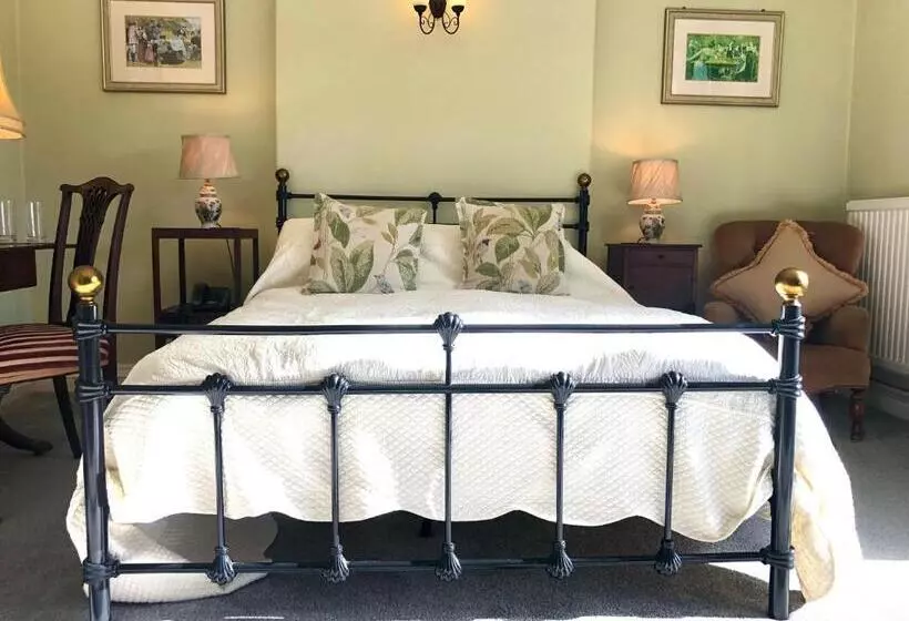 Farthings Country House Hotel & Restaurant Tunton