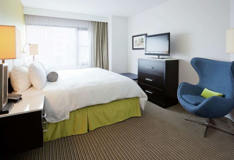Hotel The Hollis Halifax A Doubletree Suites By Hilton