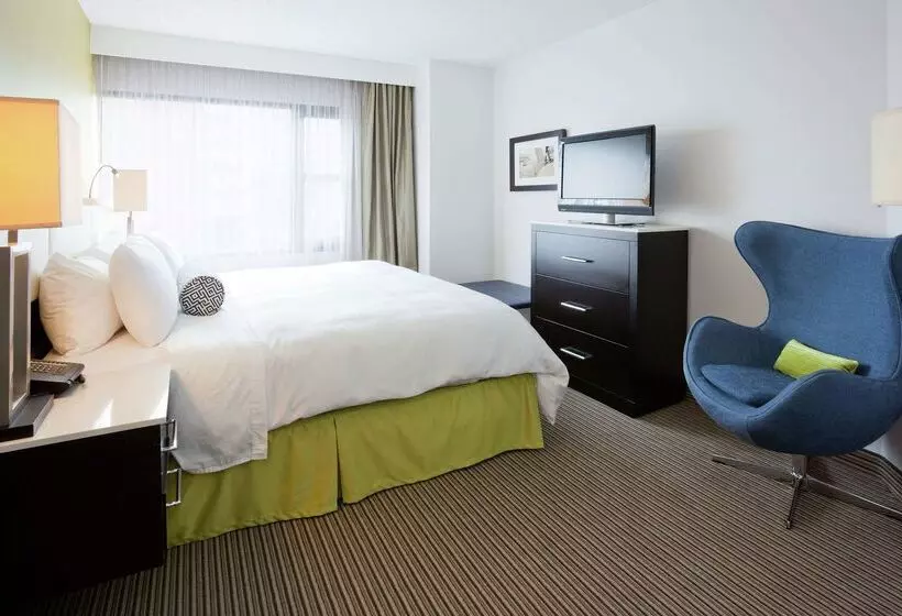 Отель The Hollis Halifax A Doubletree Suites By Hilton