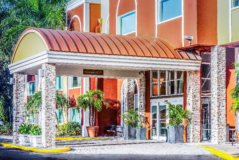 Holiday Inn Express Hotel & Suites Bradenton West, An Ihg