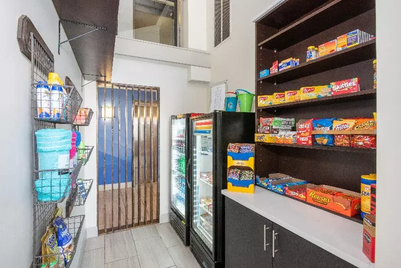 Holiday Inn Express Hotel & Suites Bradenton West, An Ihg