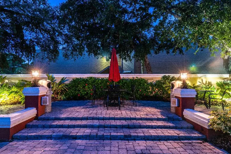 Holiday Inn Express Hotel & Suites Bradenton West, An Ihg