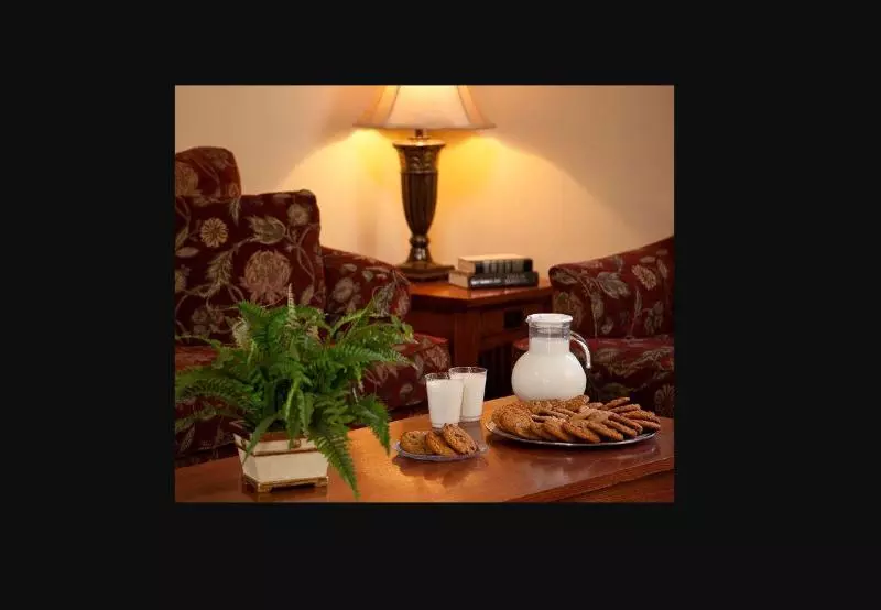 فندق Inn By The Harbor