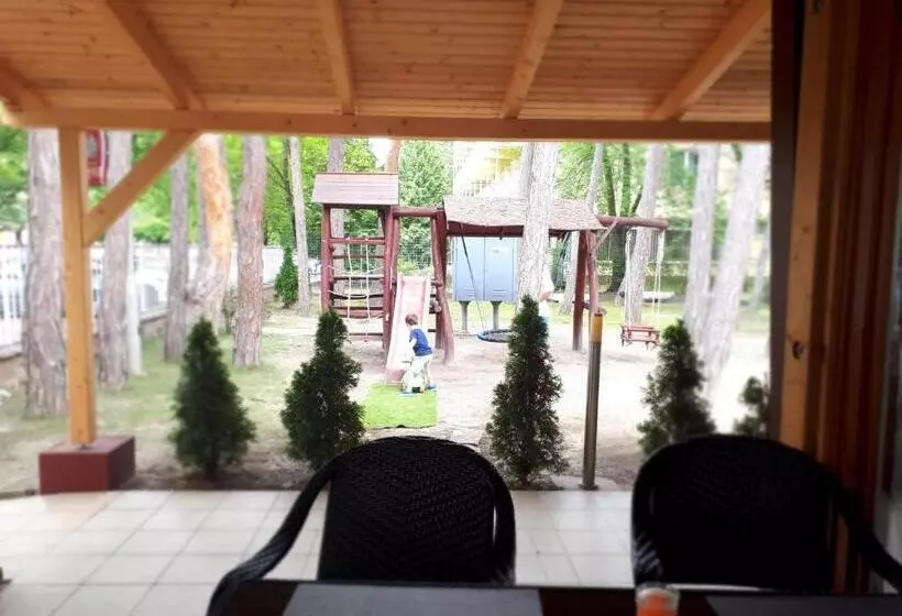 בית מלון כפרי Korona