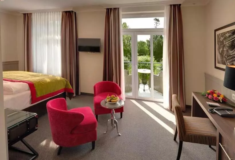 호텔 Max Am Meer Kühlungsborn