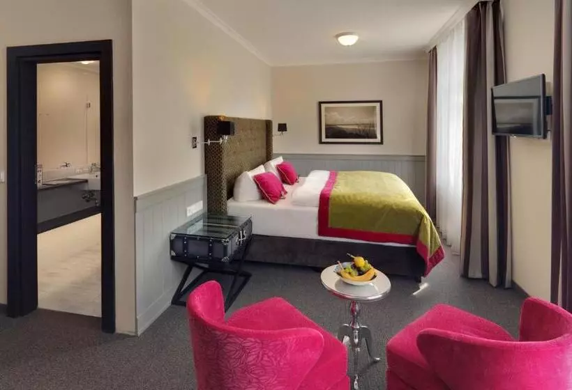 호텔 Max Am Meer Kühlungsborn